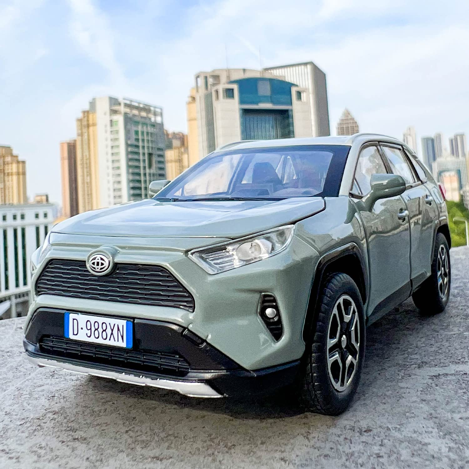 WAKAKAC RAV4 alloy chassis highlights durable construction.