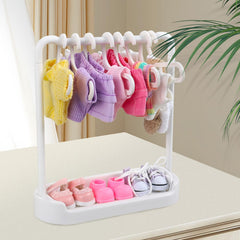 Walant travel-friendly wardrobe is lightweight and great for playdates.