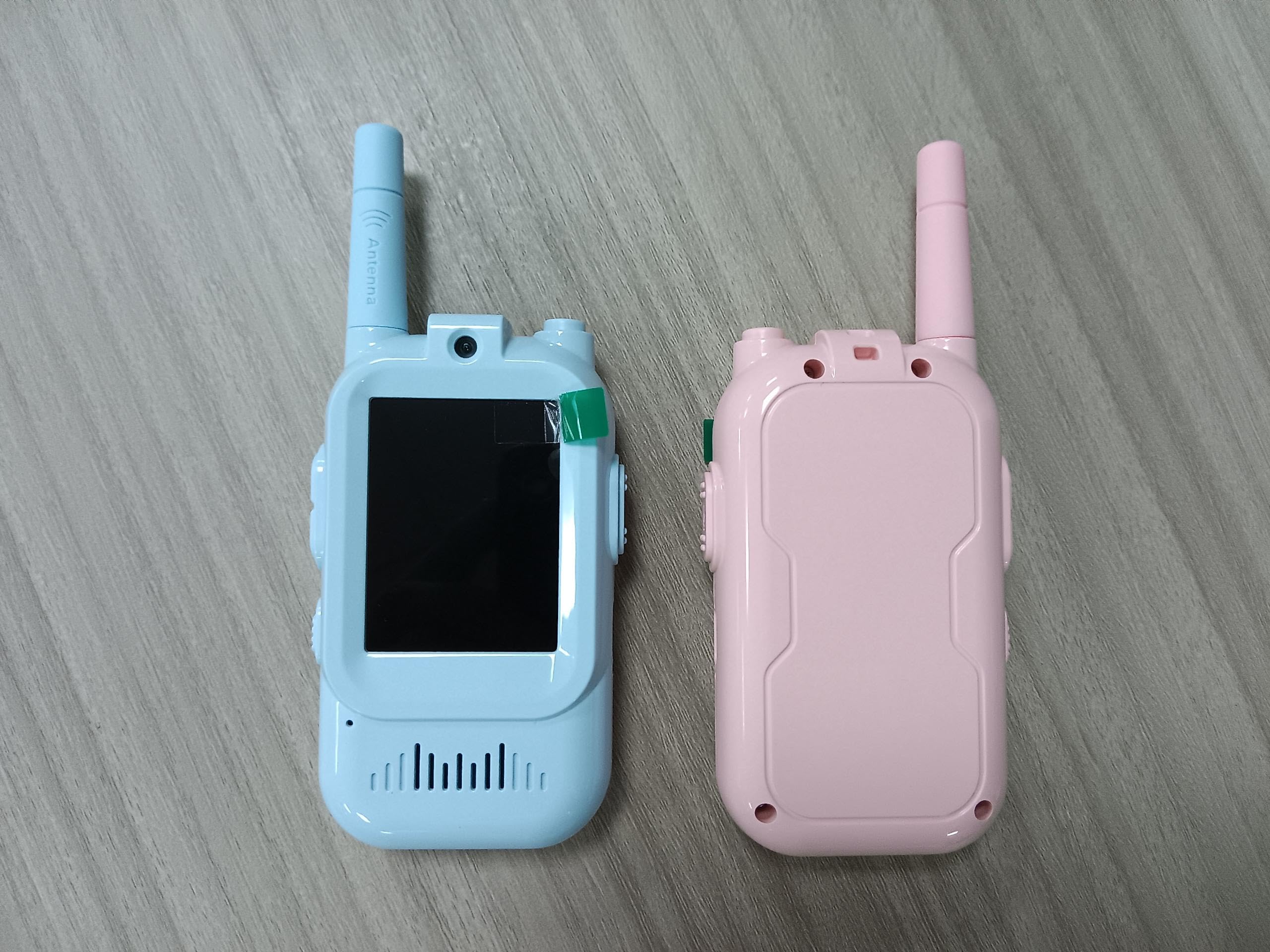 Walant USB-C charging on walkie talkie for quick recharges