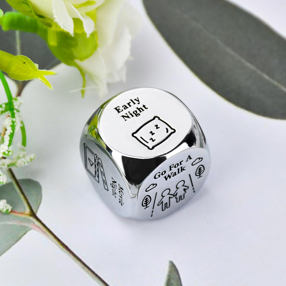 Wareon dice size 0.79 inch for compact, easy handling