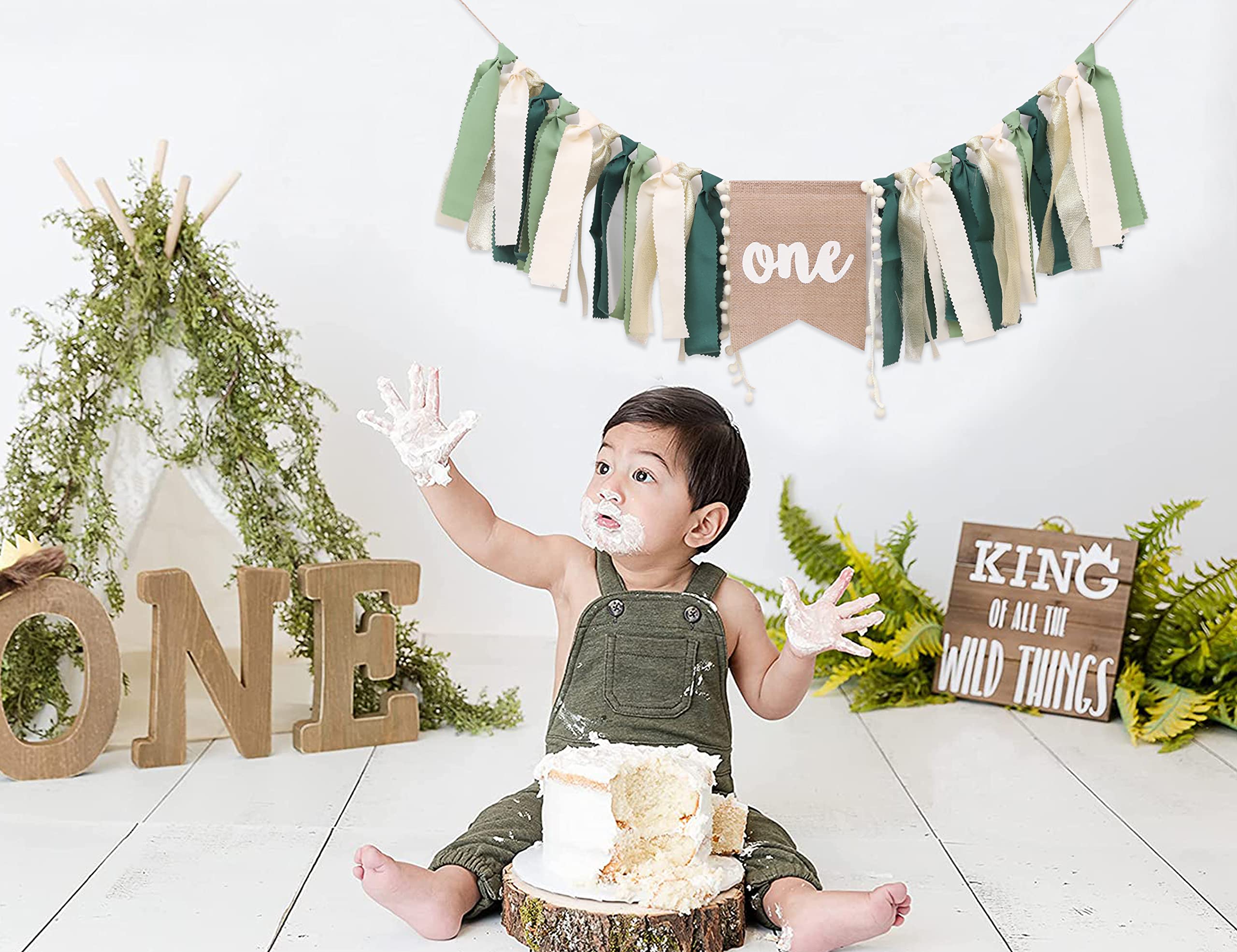 WAUAO Wild One photo booth backdrop enhances baby milestone photo moments