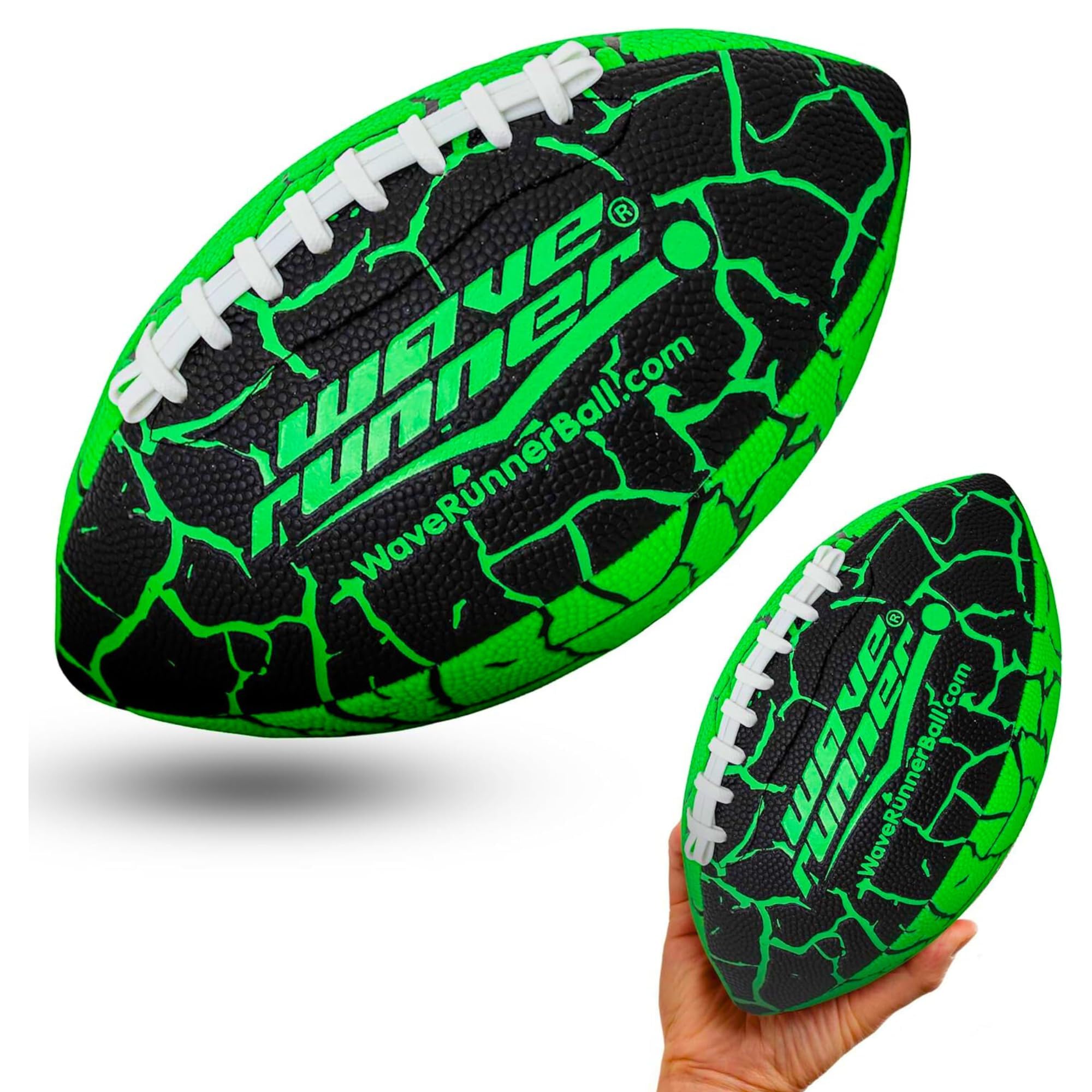 Wave Runner Grip It water-ball double-lace supports precise spiral throws.
