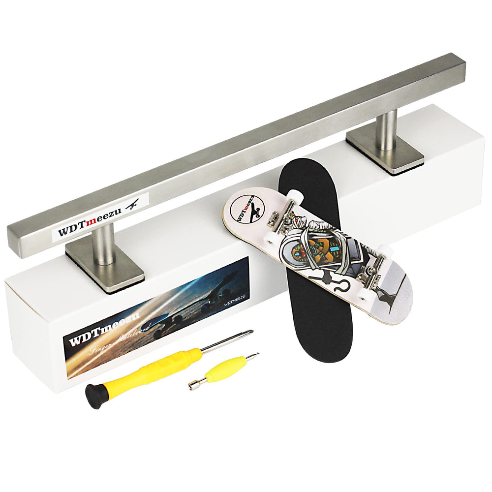 WDTMEEZU wood fingerboard deck for precise control and tricks.