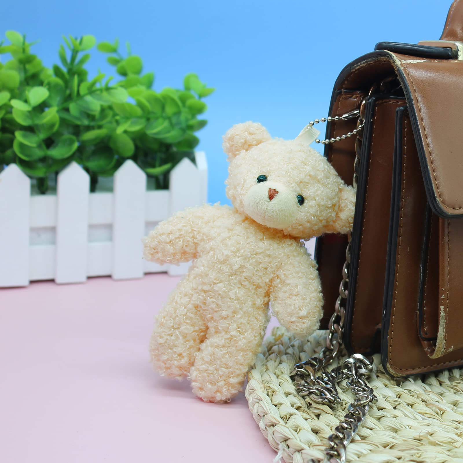WEGUTATS bears with durable chains for easy bag attachment