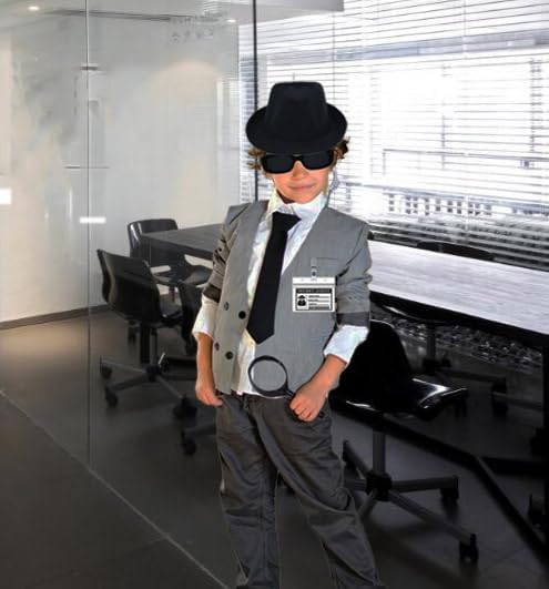 WETEPUXI work permit card for authentic detective credentials in play.