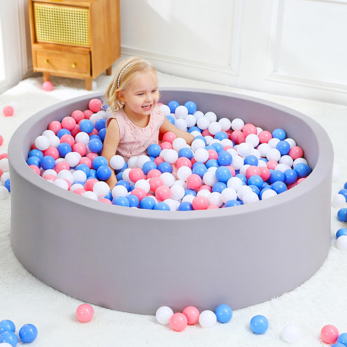 Wilwolfer foam ball pit assembly demonstrates easy setup for safe play