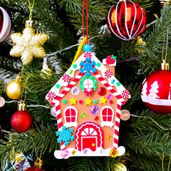 Winlyn kid-friendly DIY craft kit for screen-free holiday activities.