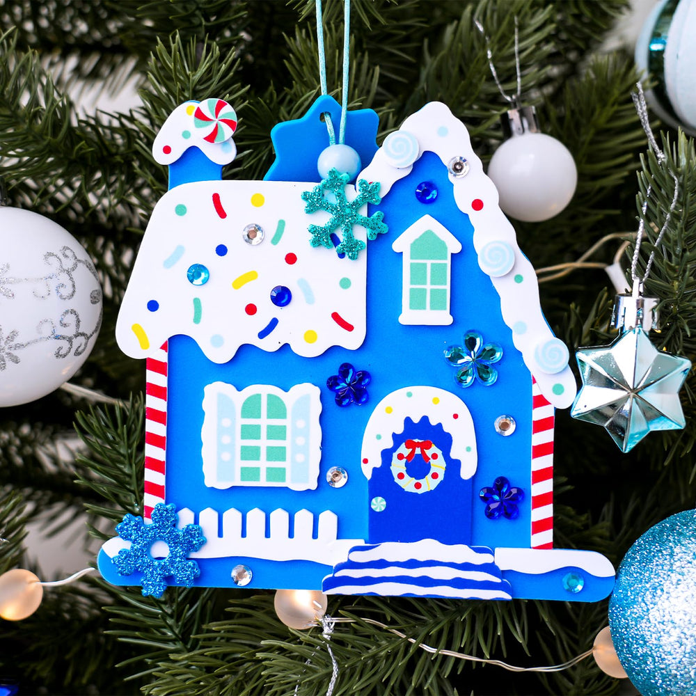 Winlyn kids craft kit for home and classroom holiday activities.