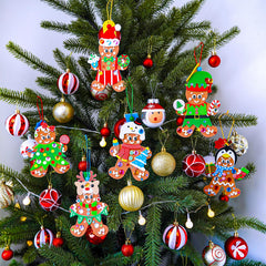 Winlyn party-favors gingerbread kit for holiday celebrations.