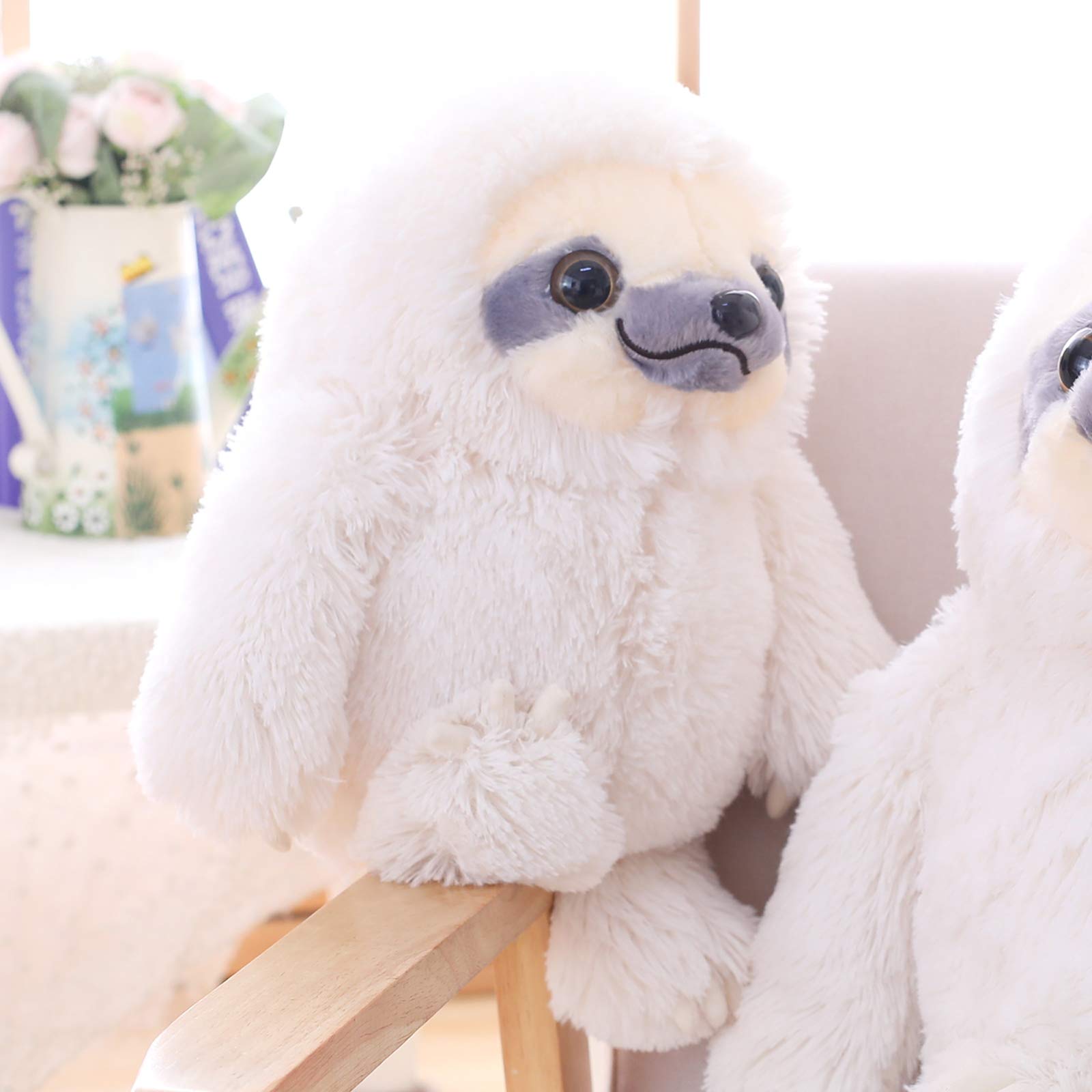 Winsterch sloth soft fur close-up shows plush, cuddly texture.