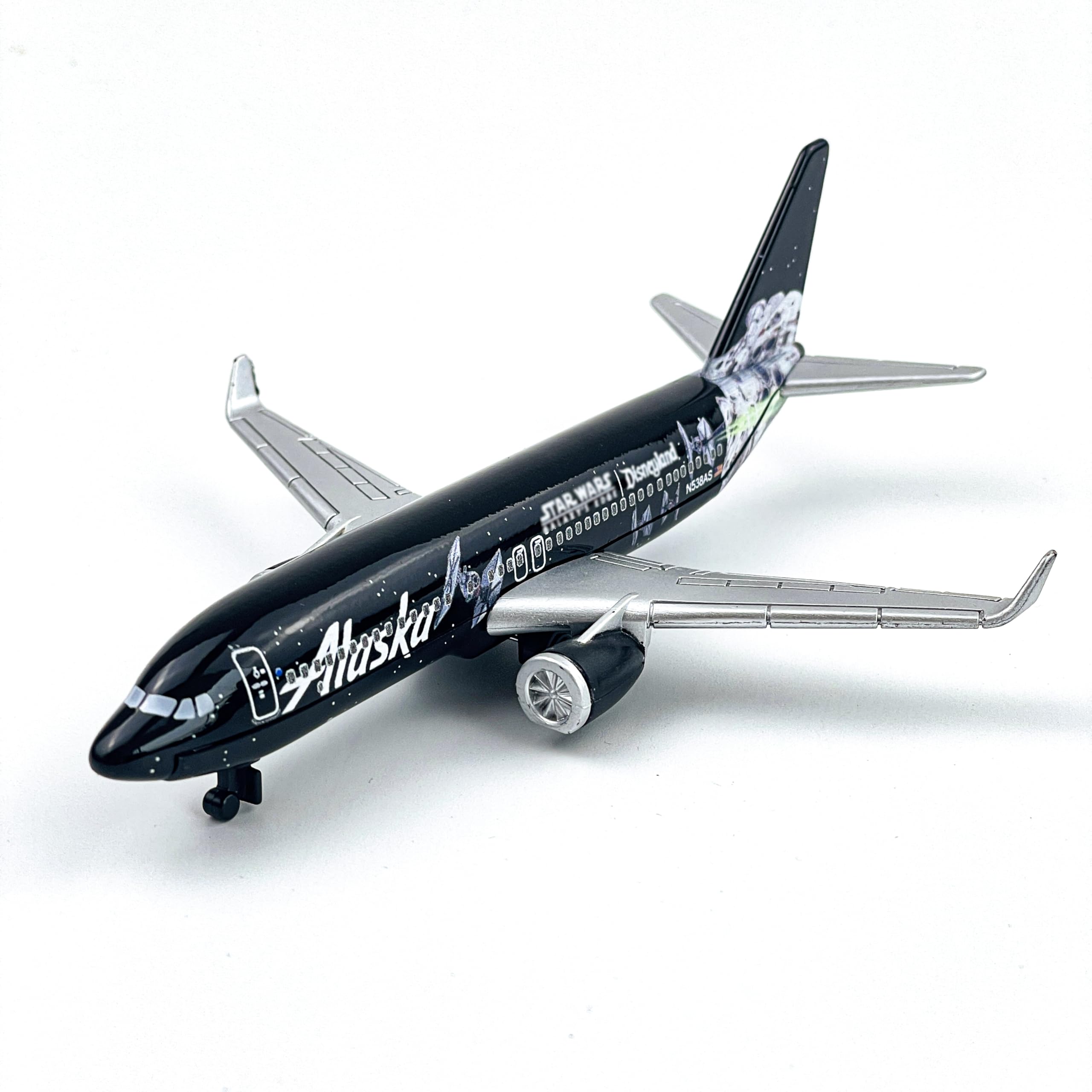 WngAur Alaska model's compact six-inch size fits desks and shelves