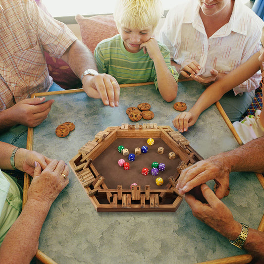 WOOD CITY Shut The Box 16 dice offering color variety for gameplay.