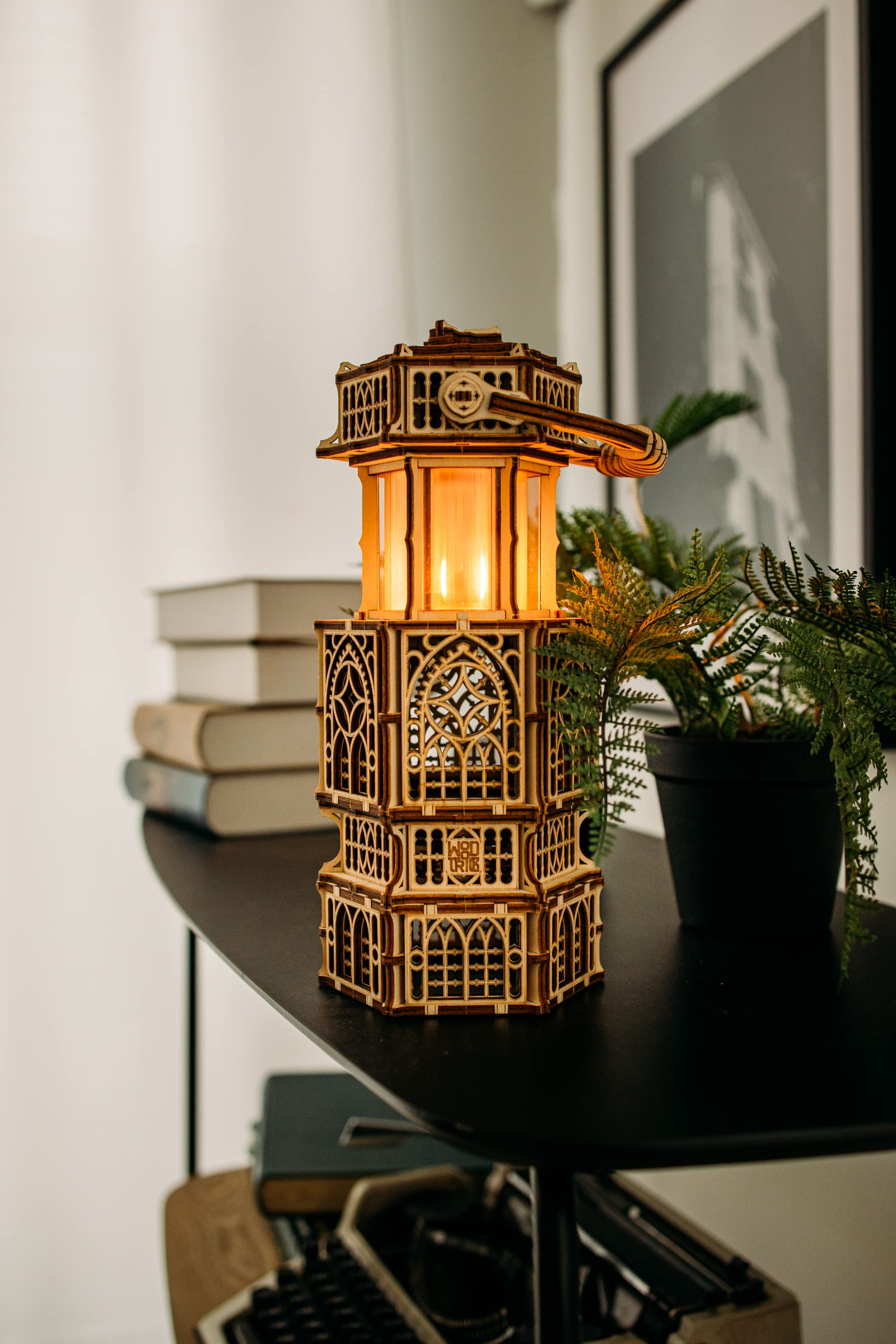 Wood Trick antique lantern packaging includes user guide and tips