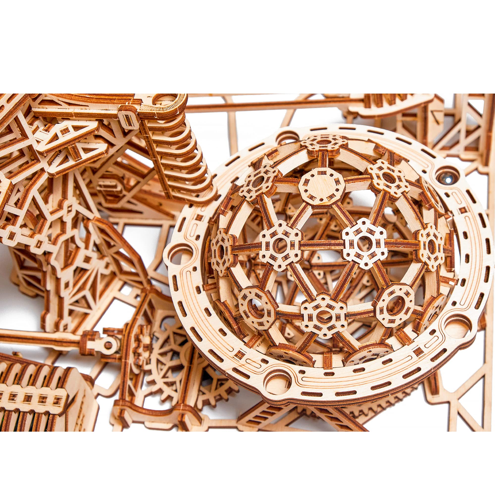 Wood Trick Marble Run final model on display showcases craftsmanship and engineering.