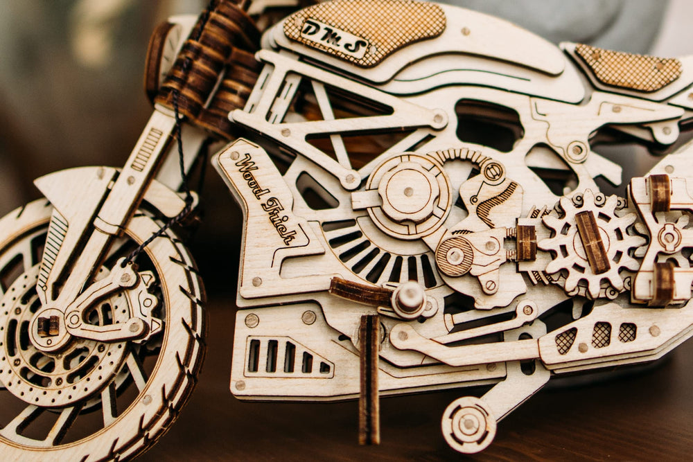Wood Trick interactive mechanism close-up reveals startup and balance guidance.