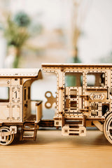 Wood Trick moving steps emphasize realistic mechanical detail.