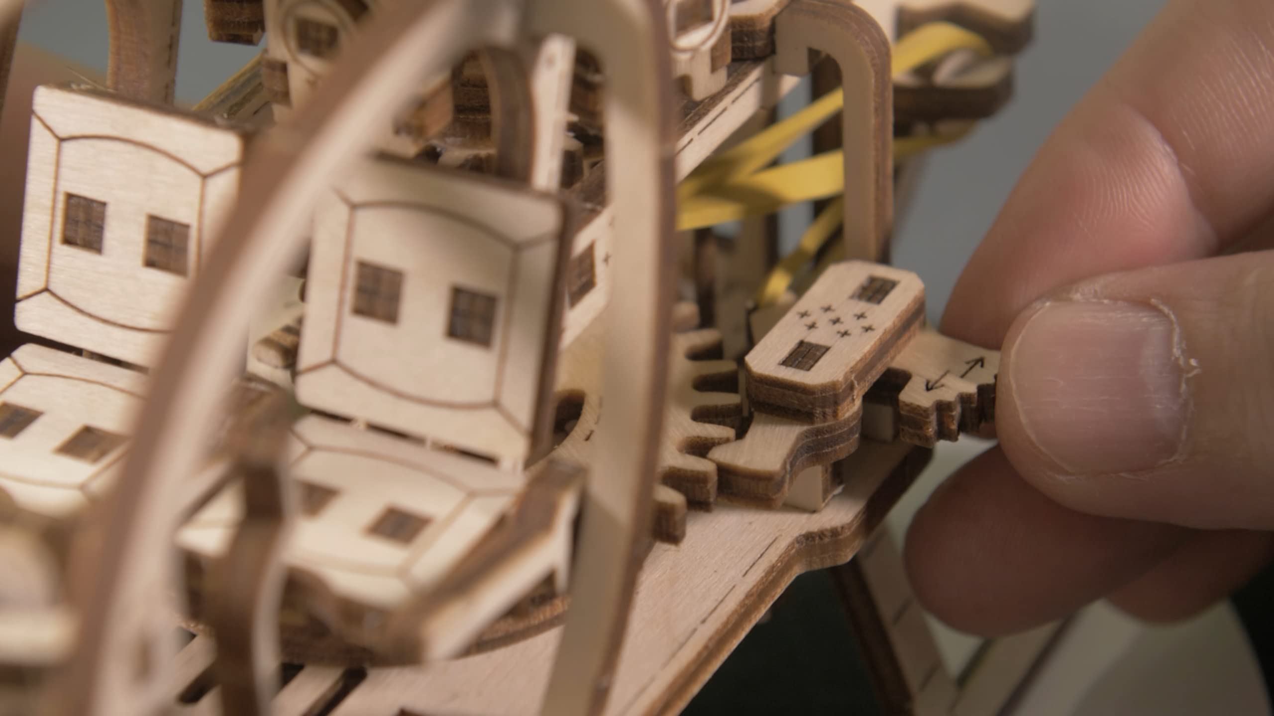 WOODEN.CITY Helicopter 3D model gift packaging ready for gifting.