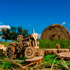 WOODEN.CITY Tractor 3D puzzle plywood detail close-up emphasizing smooth edges for safe handling