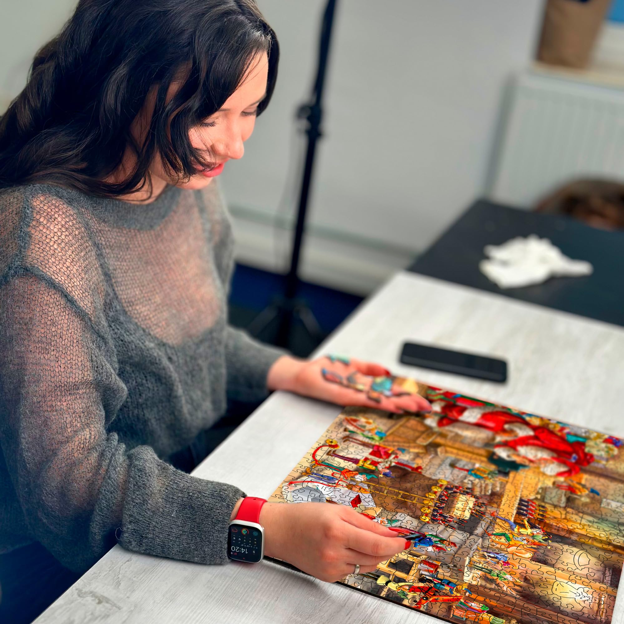 WOODEN.CITY Solve together with friends during holidays and hot cocoa.