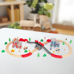 WoodenEdu kid-friendly screen-free play supports focus and cooperative learning.