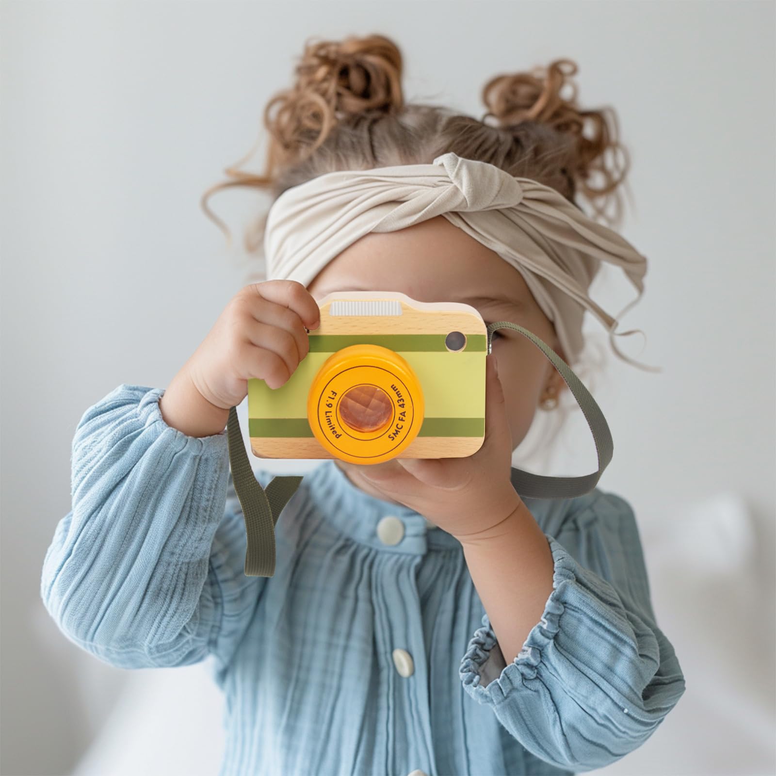 Lightweight, durable travel-friendly camera toy for families on the go