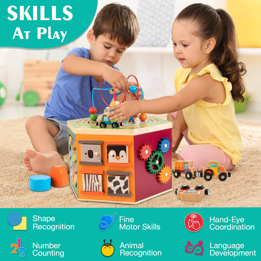 WOODMAM Zigzag-paths panel encourages problem-solving and hand-eye coordination.
