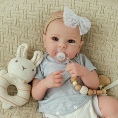 WOOROY gift box and birth certificate add a special gifting touch