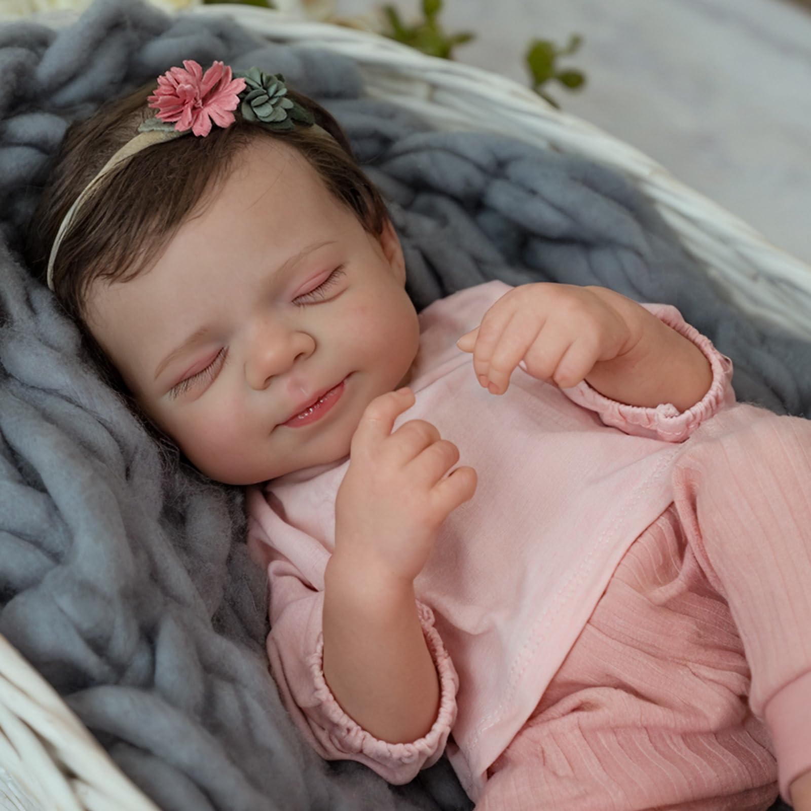 WOOROY real veins detail enhances newborn-like appearance