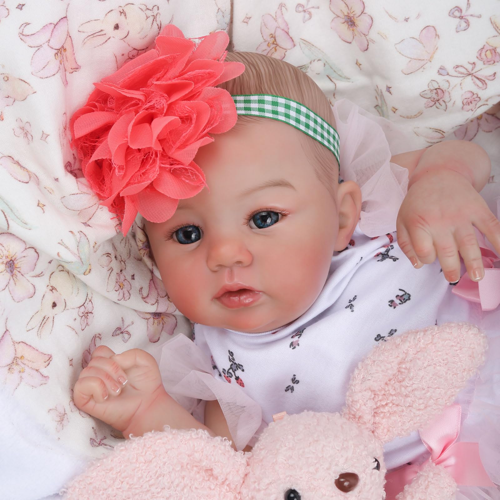WOOROY reborn doll gift box makes a ready-to-give present.