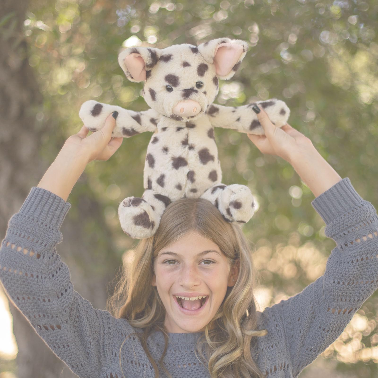 World's Softest Lushee Spots Piggy close-up fur texture shows ultra-soft plush.