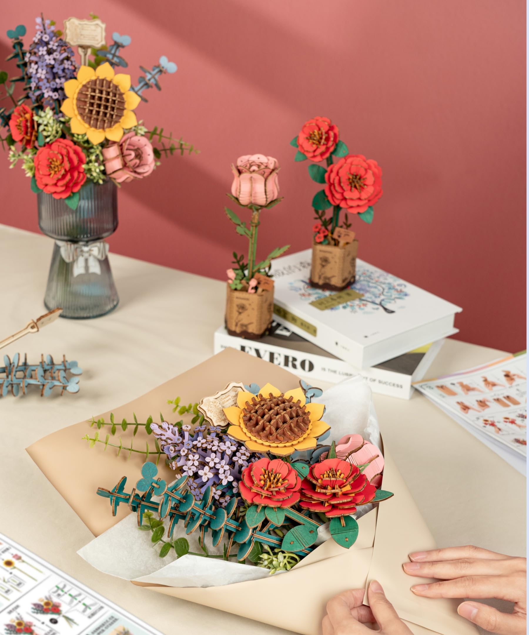 Wowood sunflower 3D puzzle petal detail for realistic look.