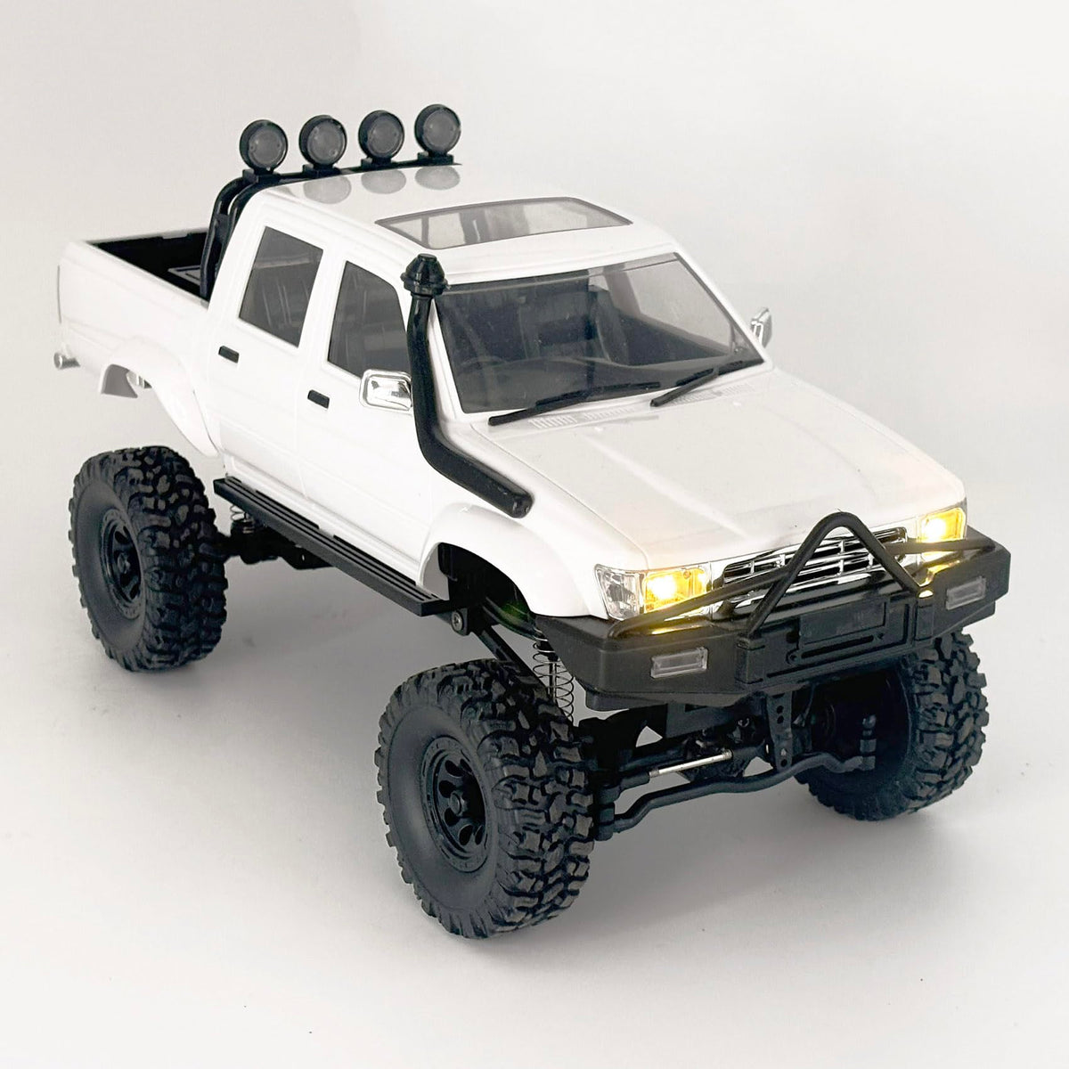 WPLDEWAN WPL C64-1 RTR detailed body for authentic scale look.