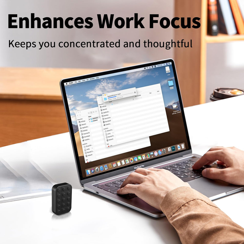 WSHWXY in-hand use demonstrates smooth sliding for focused work sessions