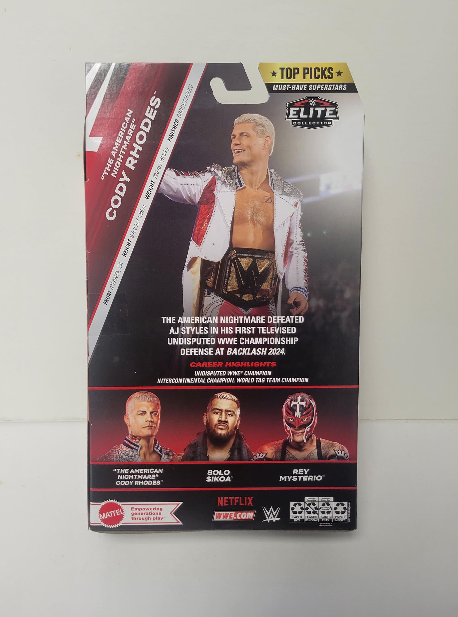 WWE Cody Rhodes accessories include extra hands for dynamic posing options.