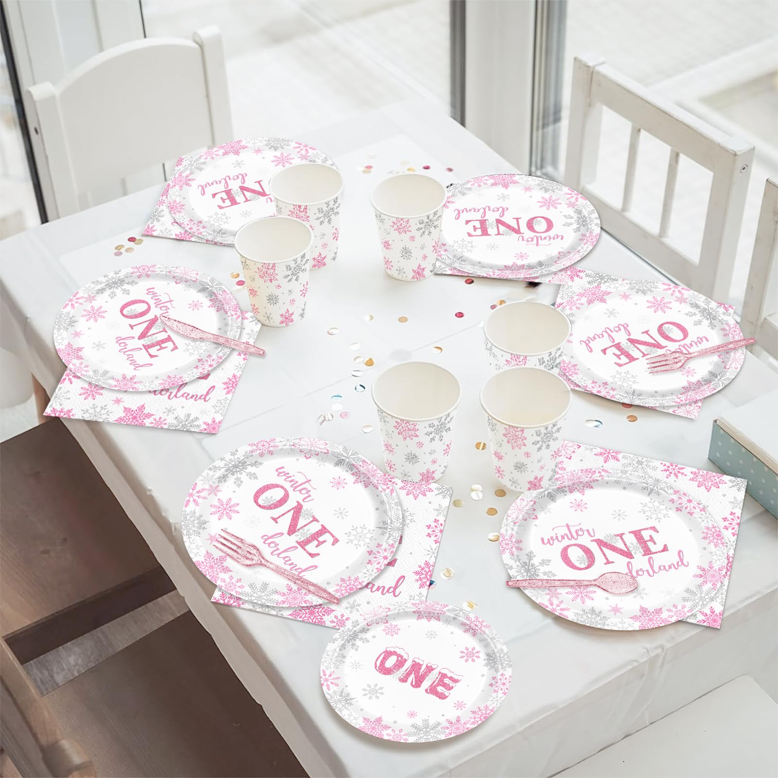 XIENBLOC Pink utensils completing the coordinated tableware set.