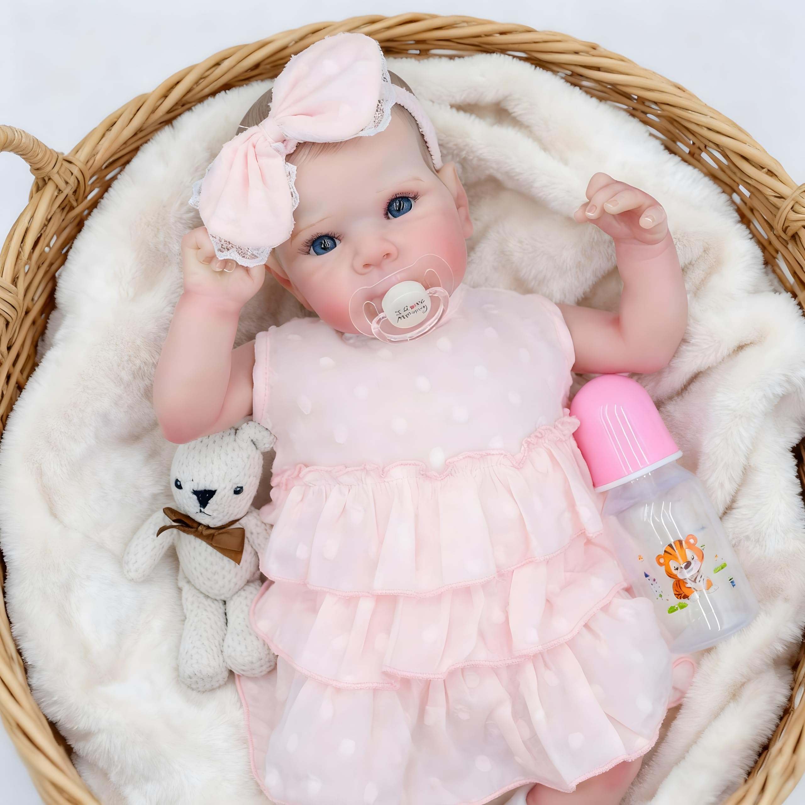 XSWPL Bettie-Pink pink dress set on the doll