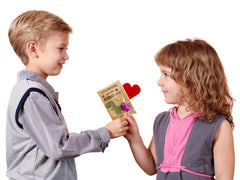 Y_Bong classroom Valentine kit, supports playful peer gifts