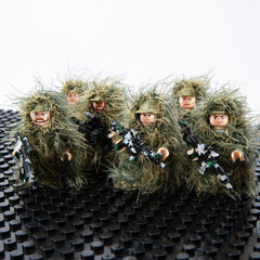 Yanscian group of soldier figures in dynamic poses for jungle play