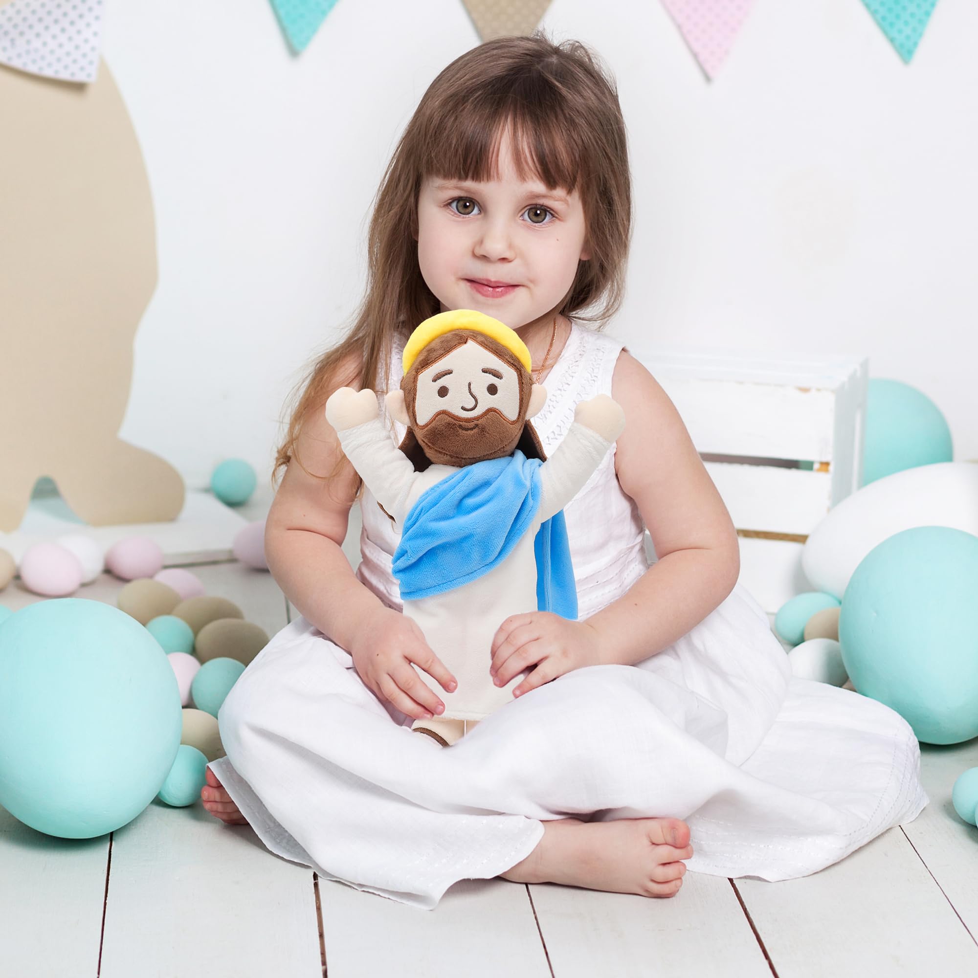 Yelakey Jesus Plush Lifelike Face captures a calm expression for prayers and storytelling.