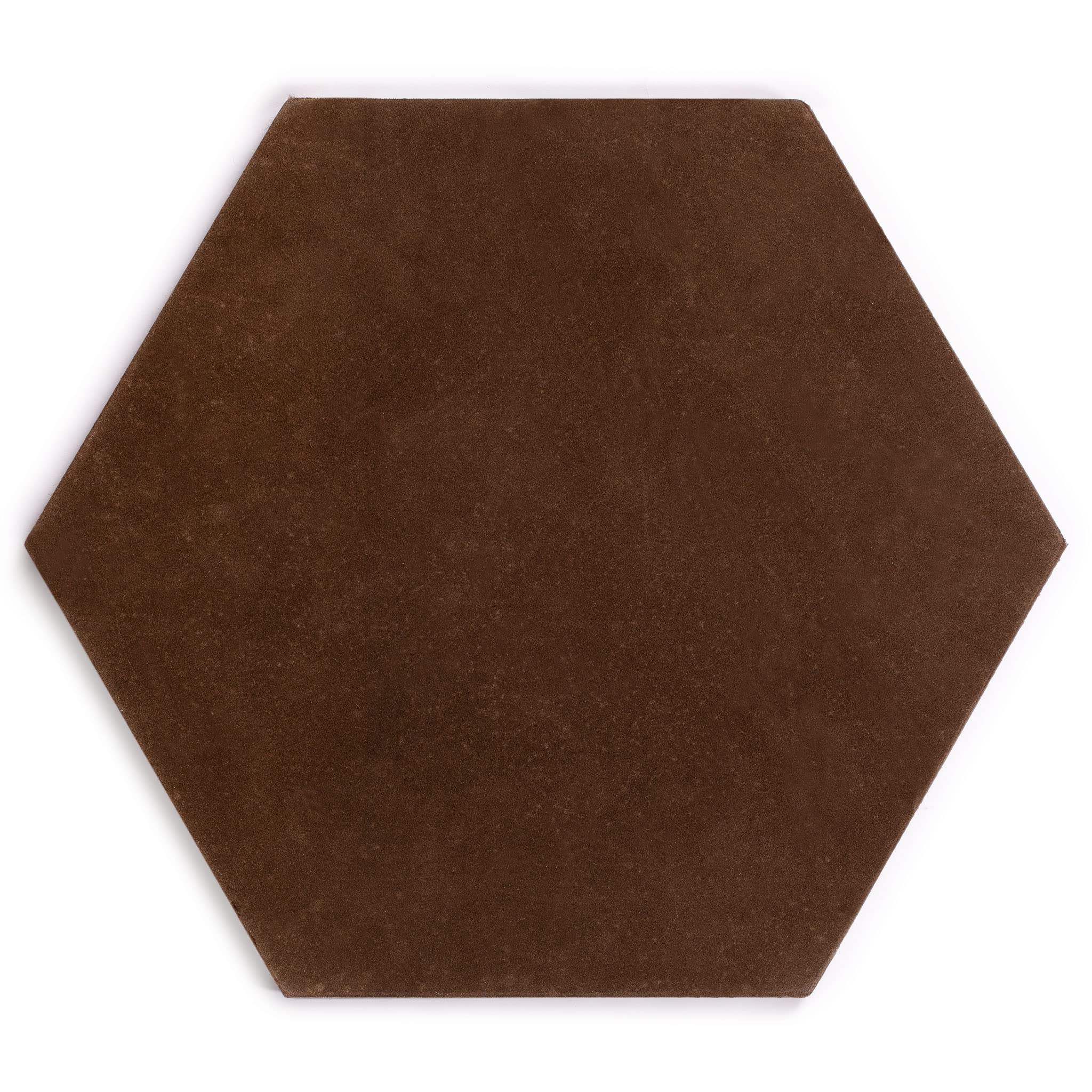 Yellow Mountain Imports set weighs 2.45 pounds for sturdy tabletop use.