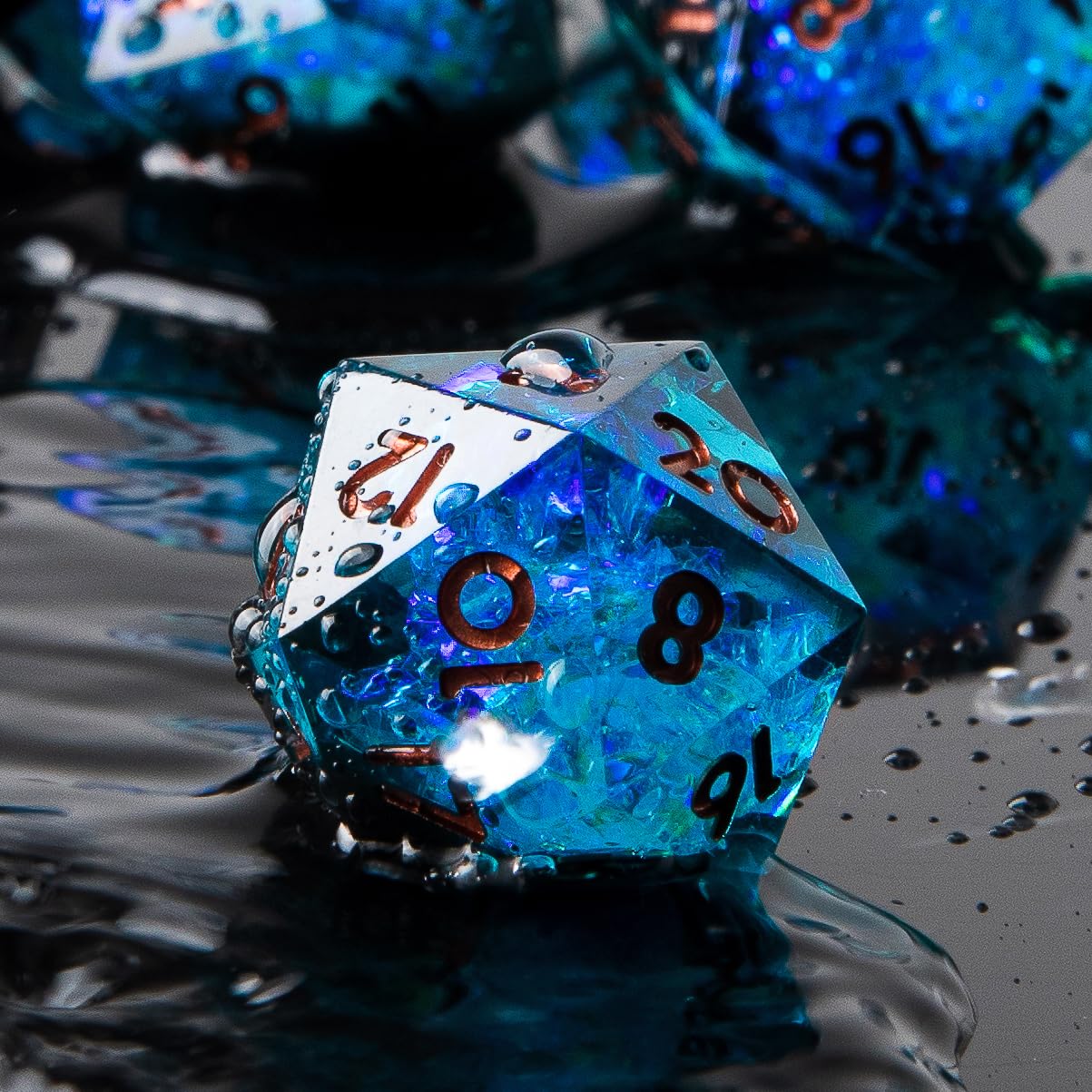 YEMEKO Sharp Edge DND dice set color variety enhances visual appeal during sessions.