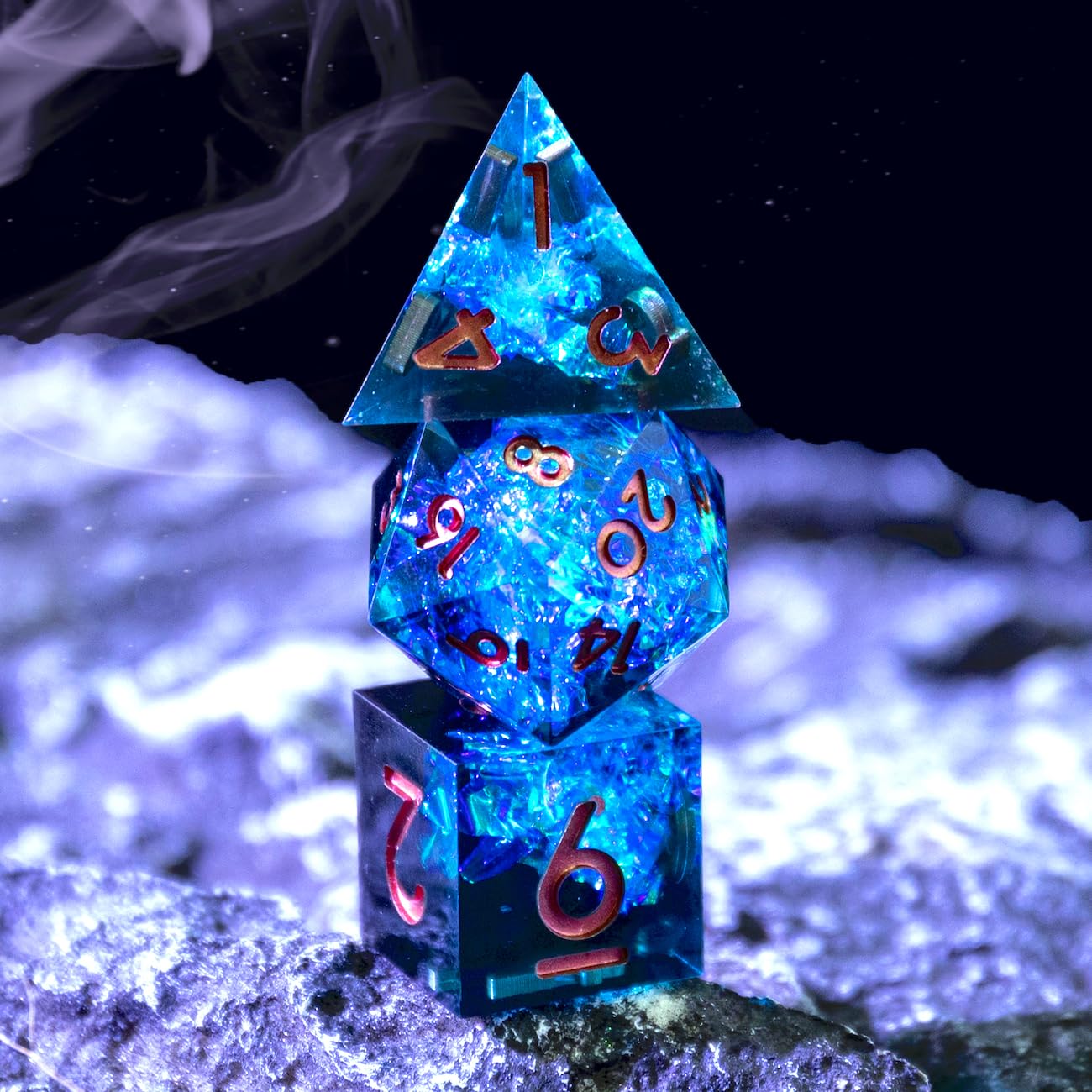 YEMEKO Sharp Edge DND dice set on gaming table supports immersive RPG sessions.