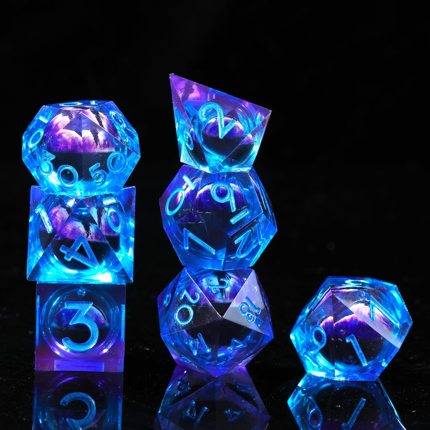 YEMEKO Polyhedral resin dice set, seven-piece D&D compatible kit.