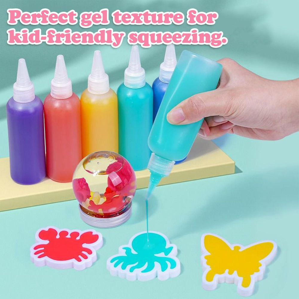 Yichushisu Fine motor and sensory play with squishy making.