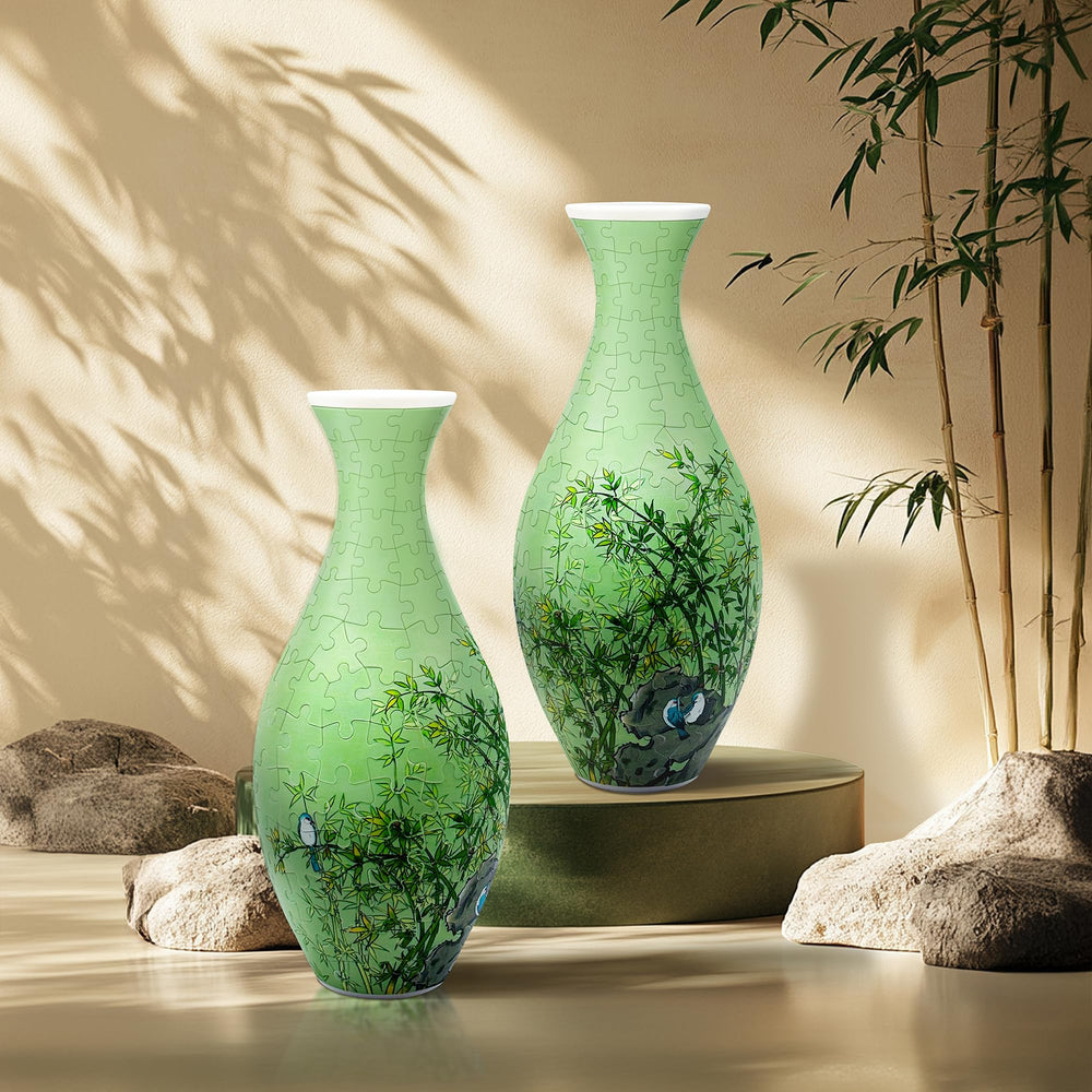 YIZHOR Puzzle Vase 160-piece vase on display with flowers