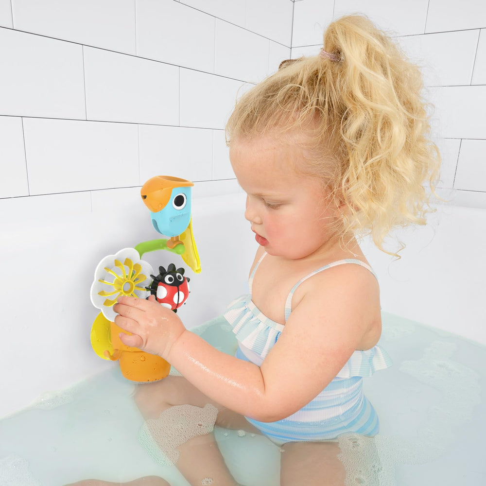 Yookidoo ladybug spinner joins the activity, increasing fascination during bath play