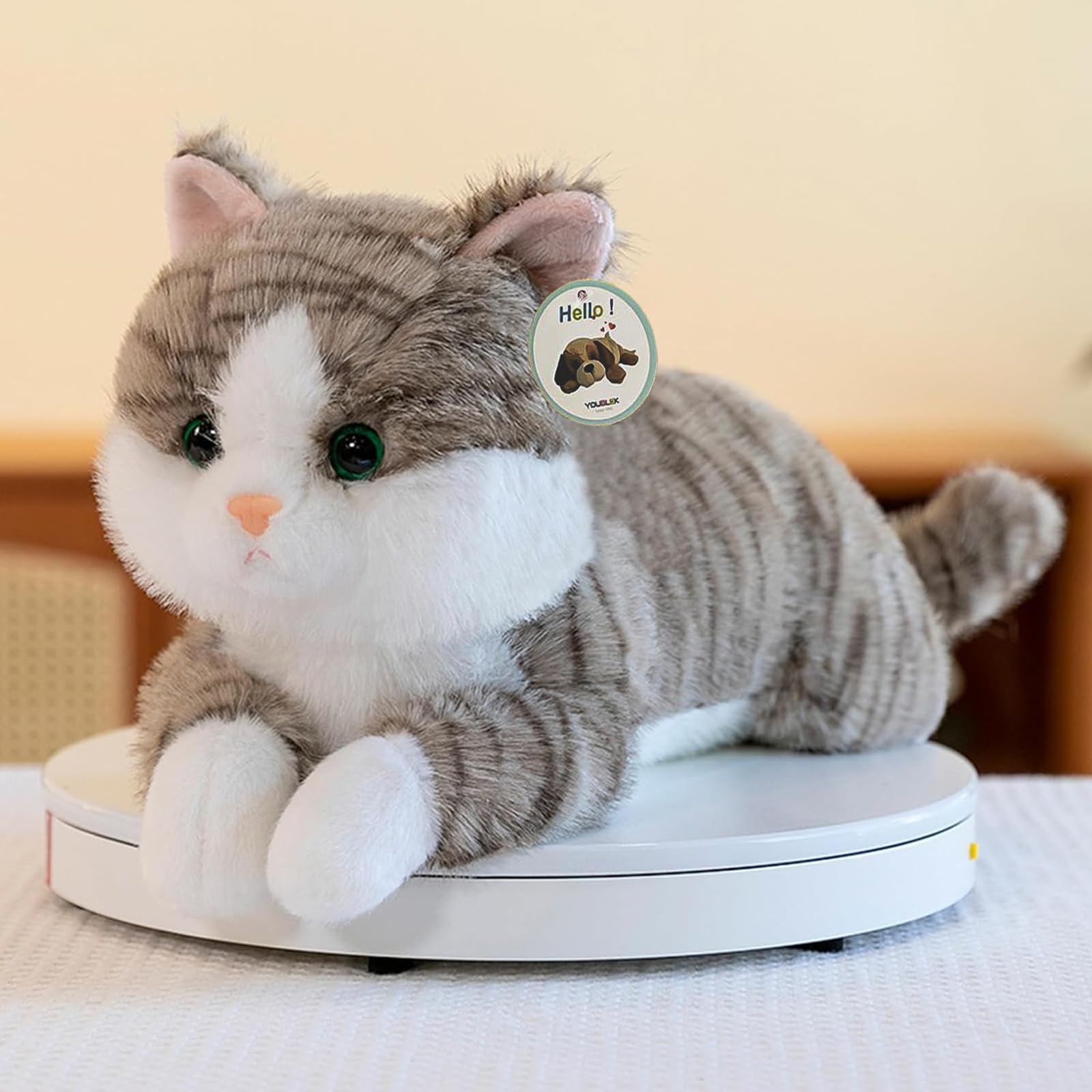 YOUBLEK soft faux fur texture highlighting ultra soft feel for snuggling.