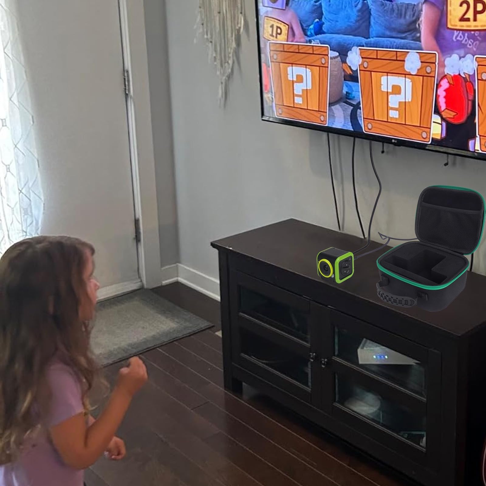 Removable sponge insert adds cushioning against bumps during travel.