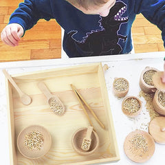 Yowlieu sensory plate supports pretend meals and sharing playtime.