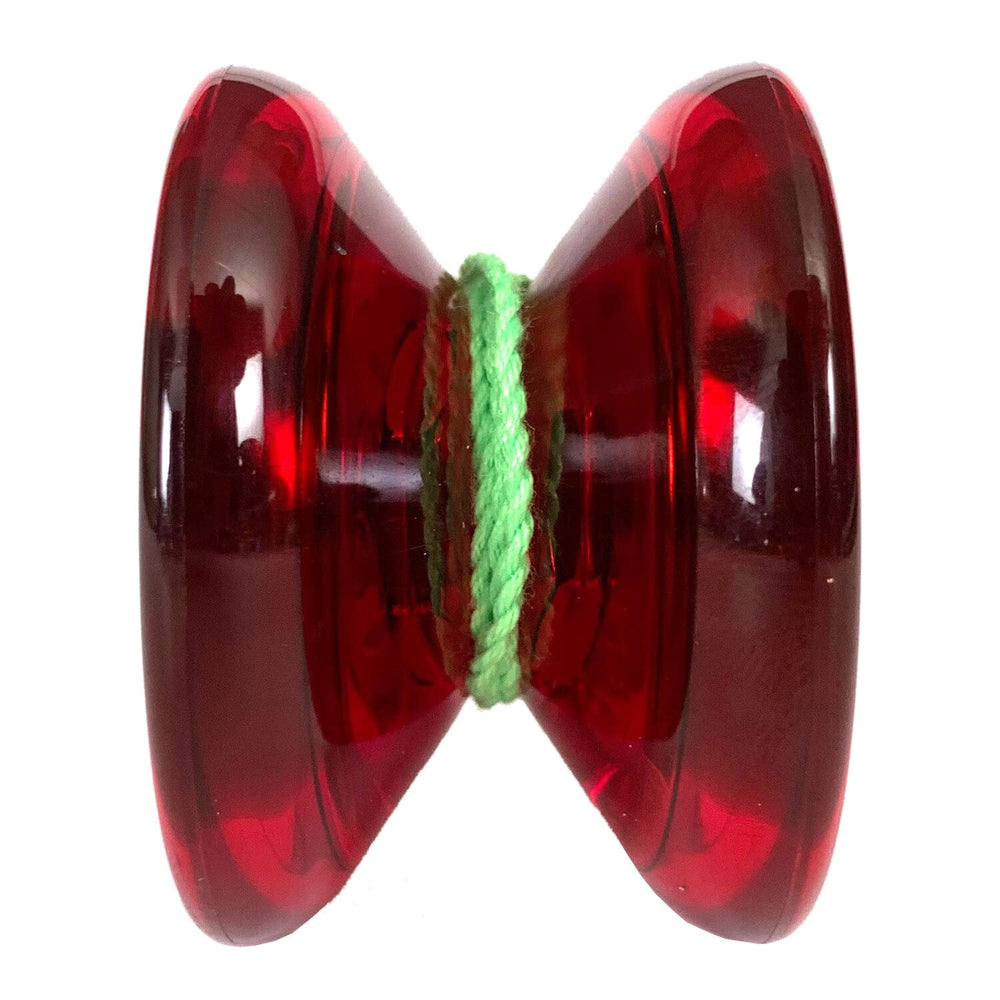 YOYO FACTORY Arrow Red Cap side view highlights ergonomic shape for comfortable spinning